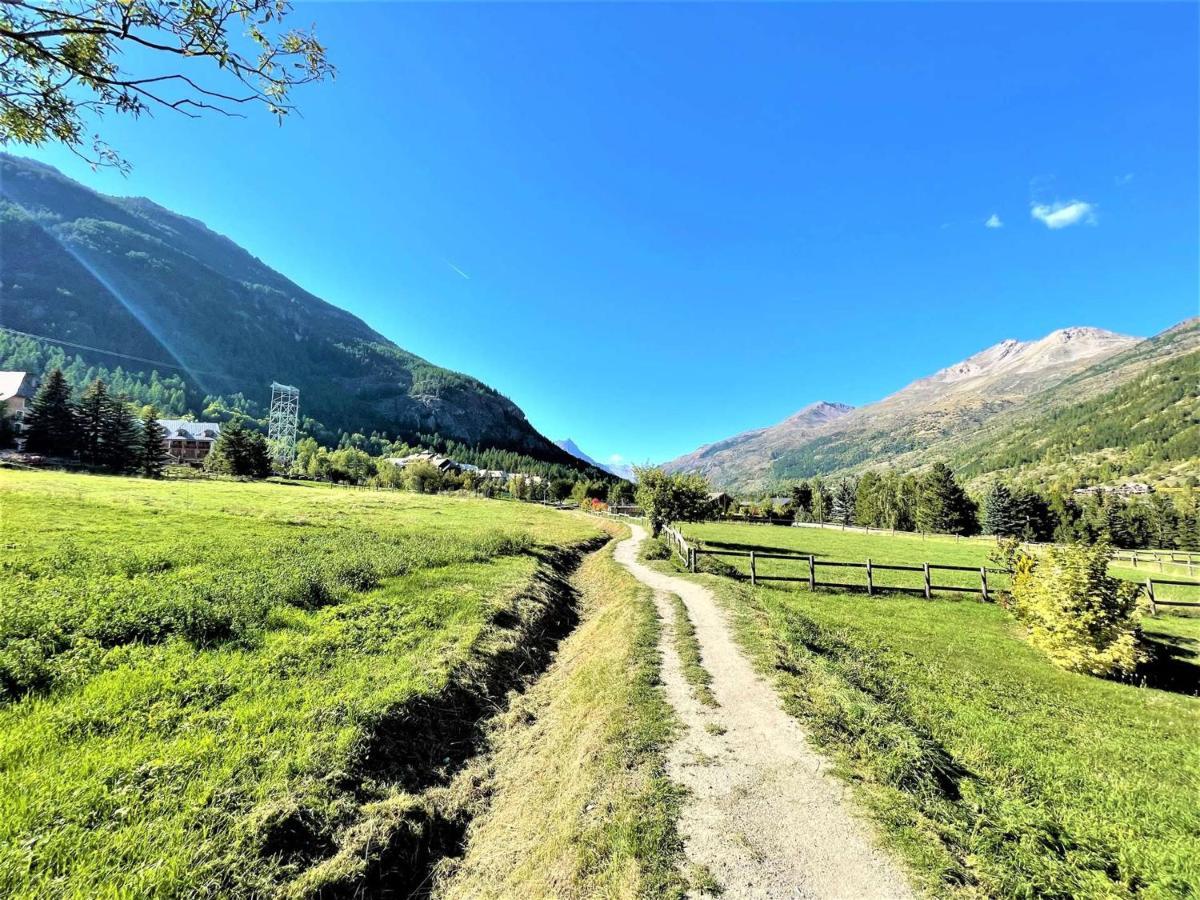 Duplex 3 Pieces Avec Balcon, Garage Et 6 Couchages A La Salle-Les-Alpes, Proche Commerces Et Pistes - Fr-1-330F-83 Serre Chevalier Kültér fotó
